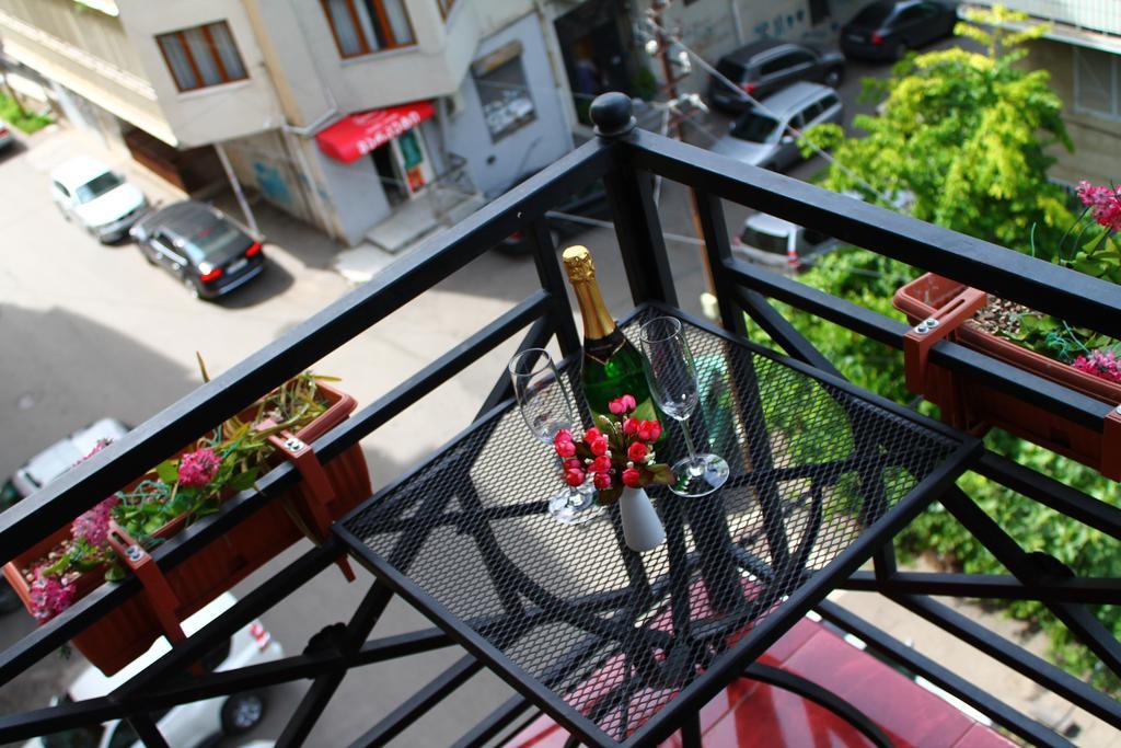 Apartment Vake Tbilisi ภายนอก รูปภาพ